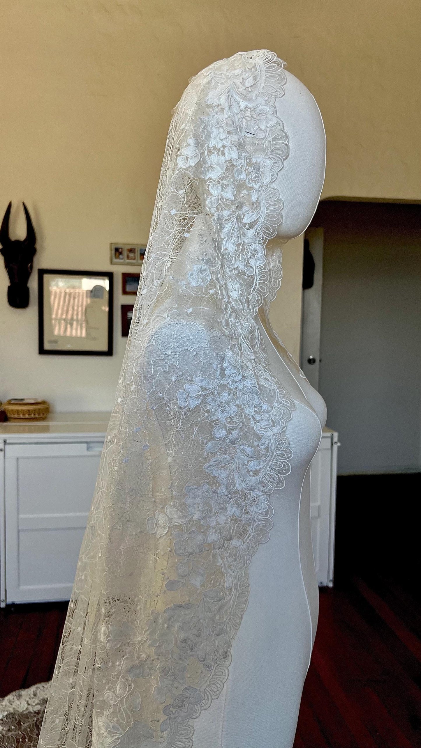 WHEN PETALS FALL Mantilla Veil | Scallop Lace Mantilla Bridal Veil, Chapel Veil, Mantilla