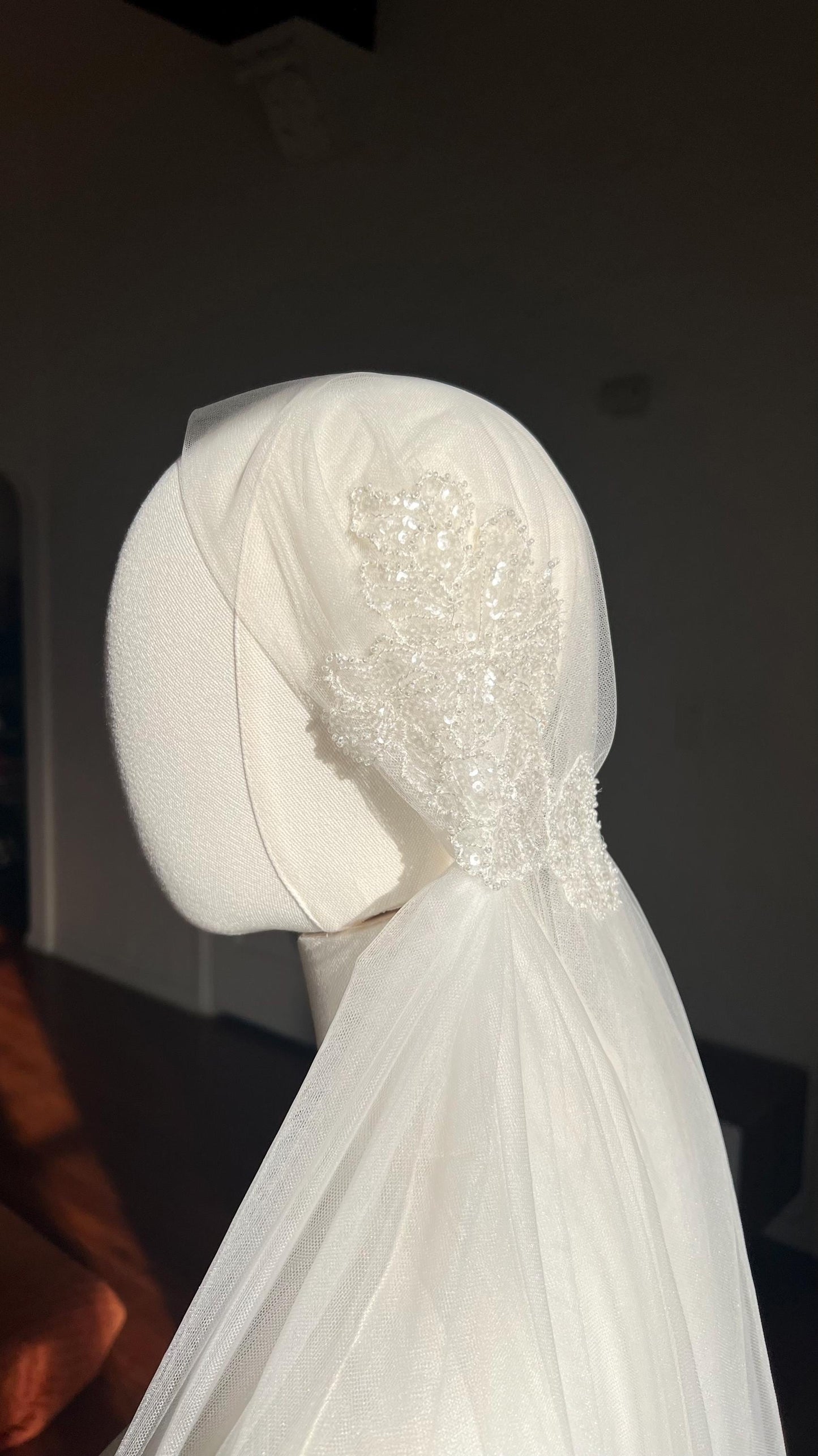 DEAR ROMEO | Juliet Cap Wedding Veil | Chapel Length