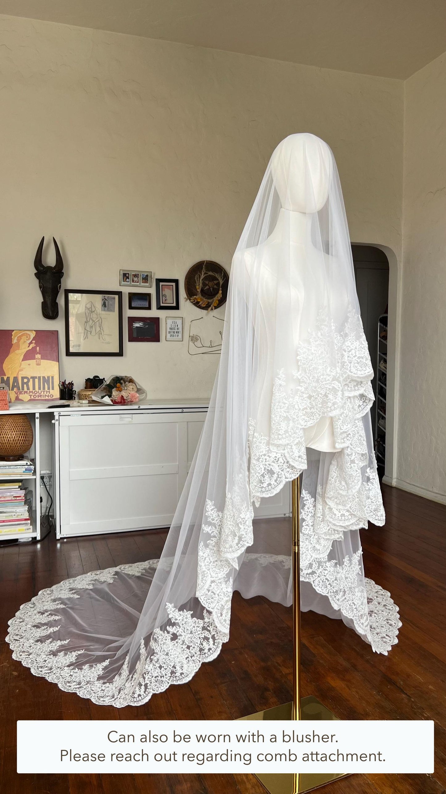FOREVER YOURS | Scalloped Lace Mantilla Veil