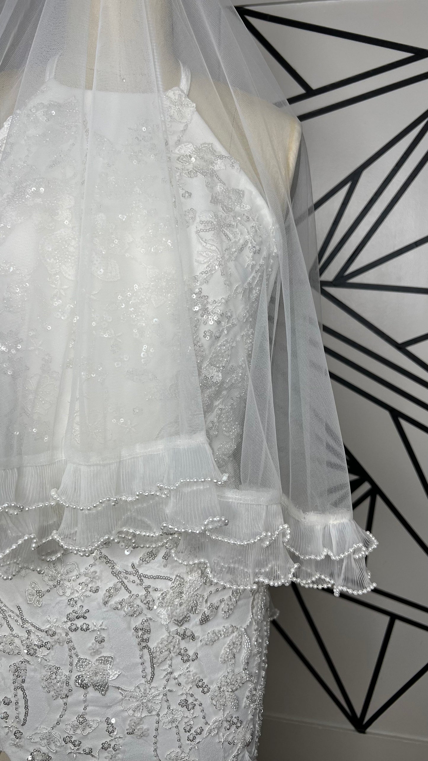 PEARLS ‘n RUFFLES Micro-pearl Edge Ruffle Veil