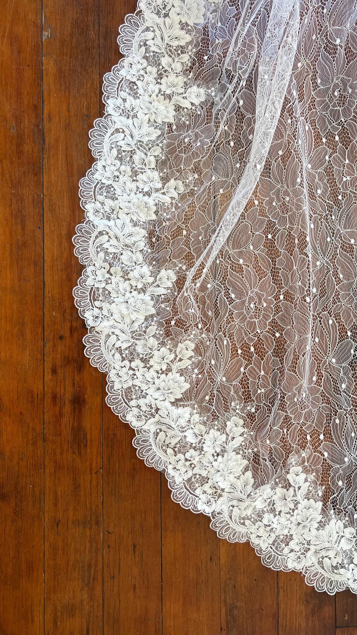 WHEN PETALS FALL Mantilla Veil | Scallop Lace Mantilla Bridal Veil, Chapel Veil, Mantilla