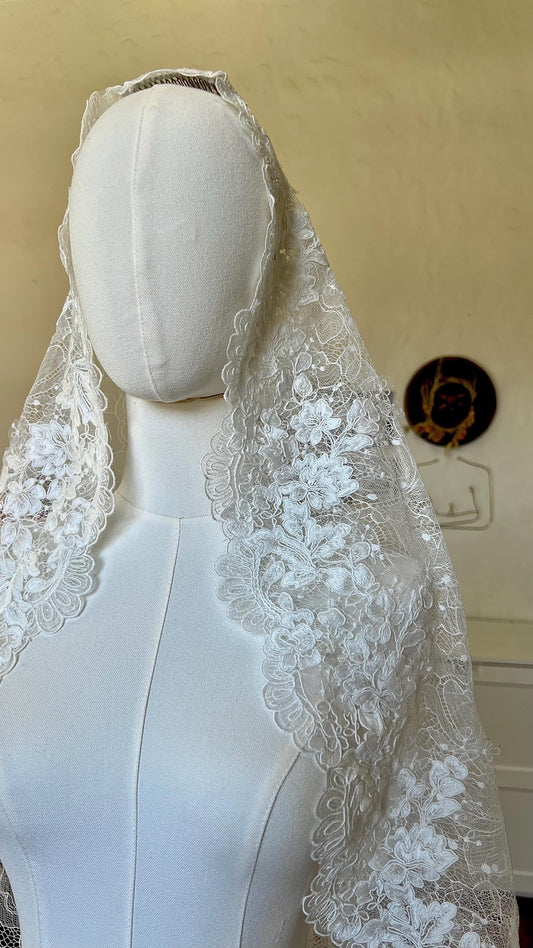 WHEN PETALS FALL Mantilla Veil | Scallop Lace Mantilla Bridal Veil, Chapel Veil, Mantilla