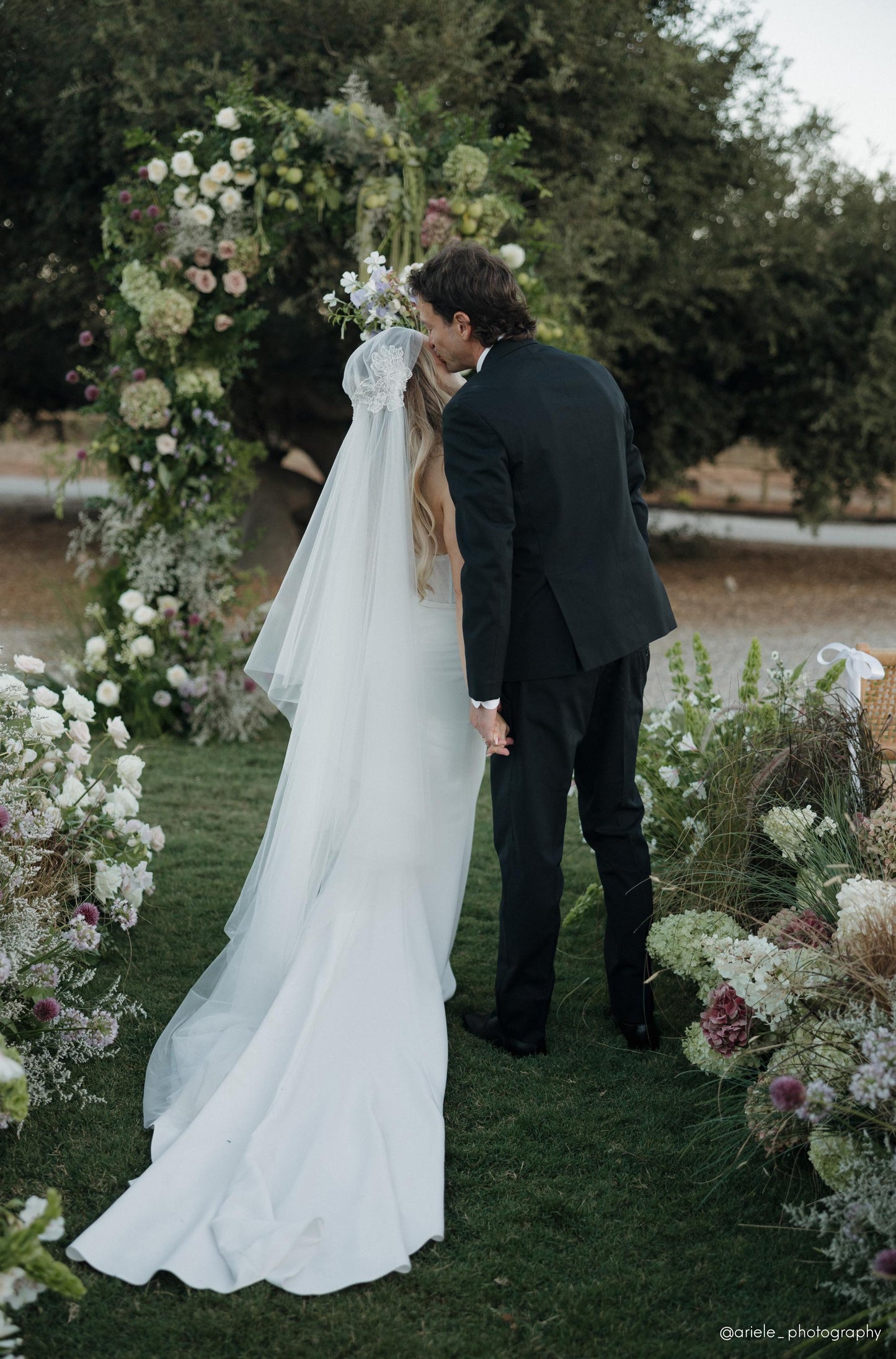 DEAR ROMEO | Juliet Cap Wedding Veil | Chapel Length